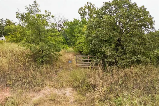 Photo 3 — 5300 S Midwest Boulevard, Guthrie, OK 73044