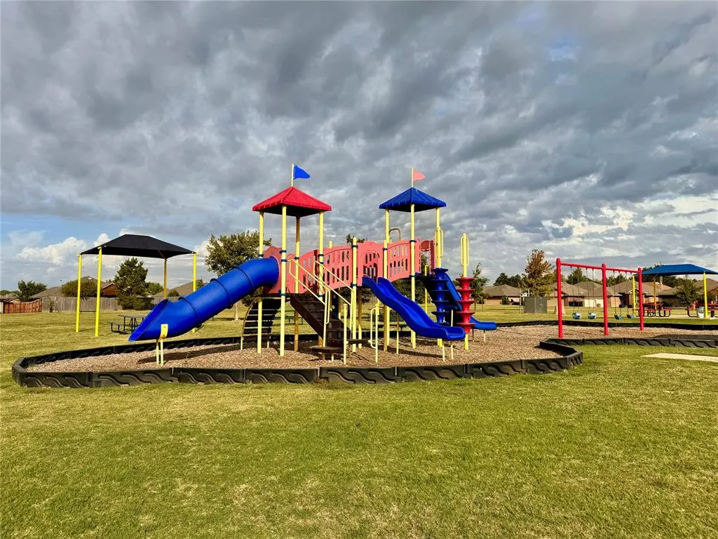 Photo 6 — 1205 Blackjack Creek Drive, Yukon, OK 73099