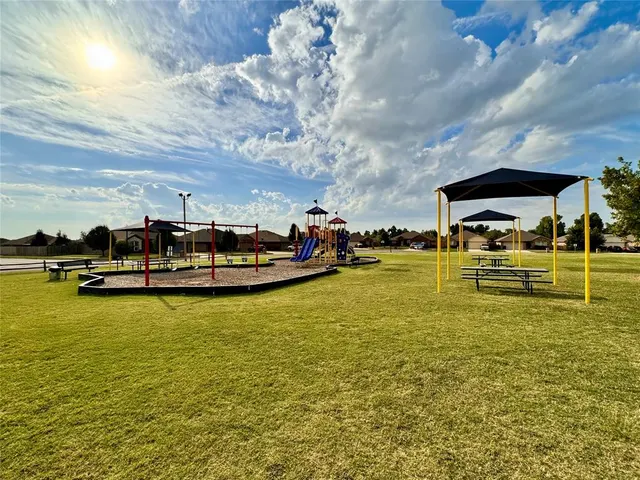 Photo 7 — 1205 Blackjack Creek Drive, Yukon, OK 73099