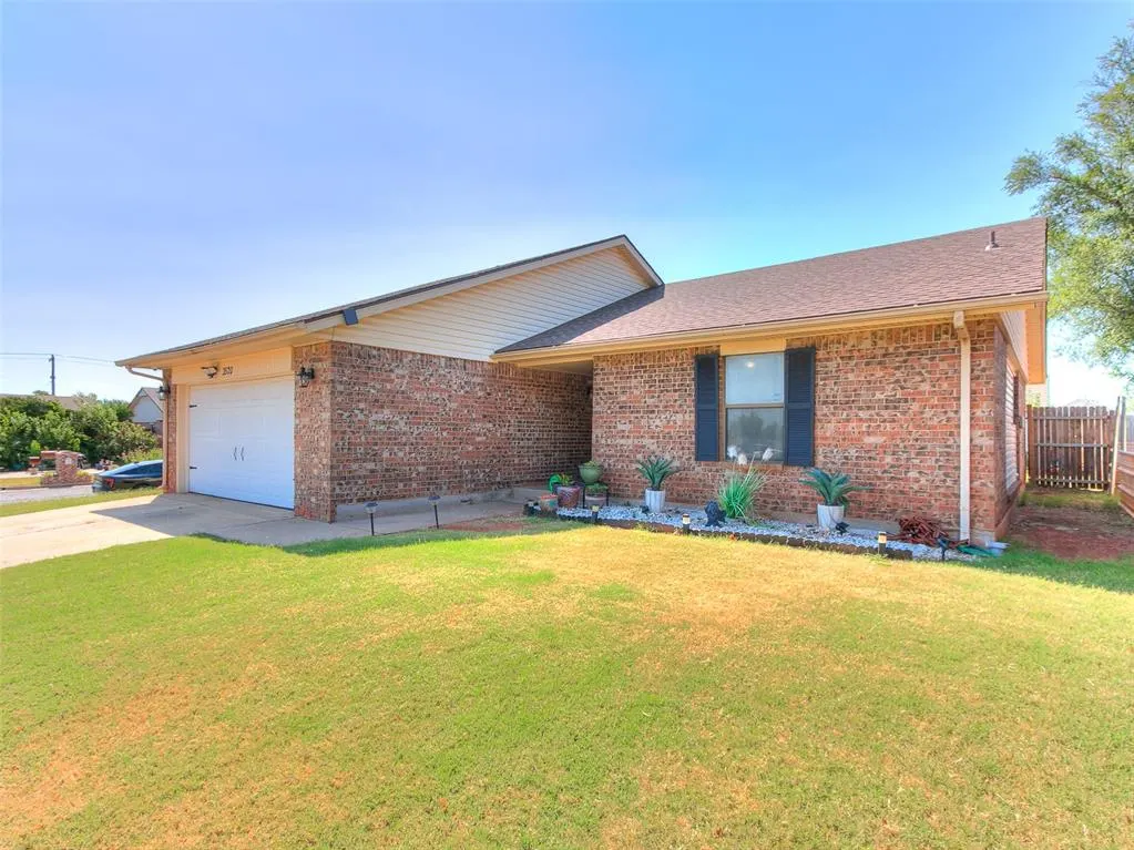 Photo 2 — 3520 SE 55th Street, Oklahoma City, OK 73135