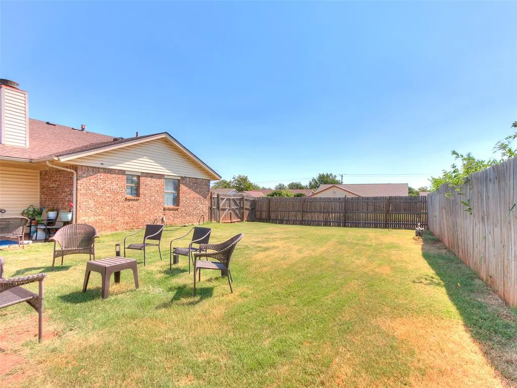 Photo 7 — 3520 SE 55th Street, Oklahoma City, OK 73135