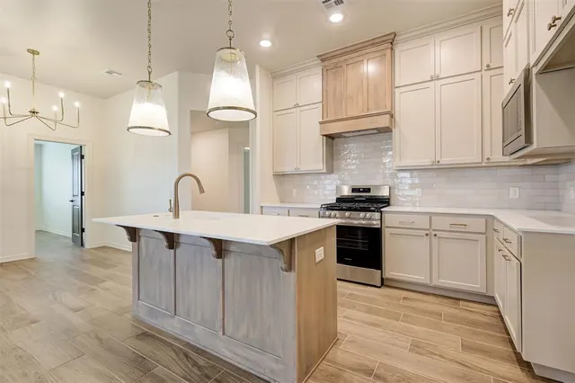 Photo 7 — 4233 Overlook Pass, Edmond, OK 73025