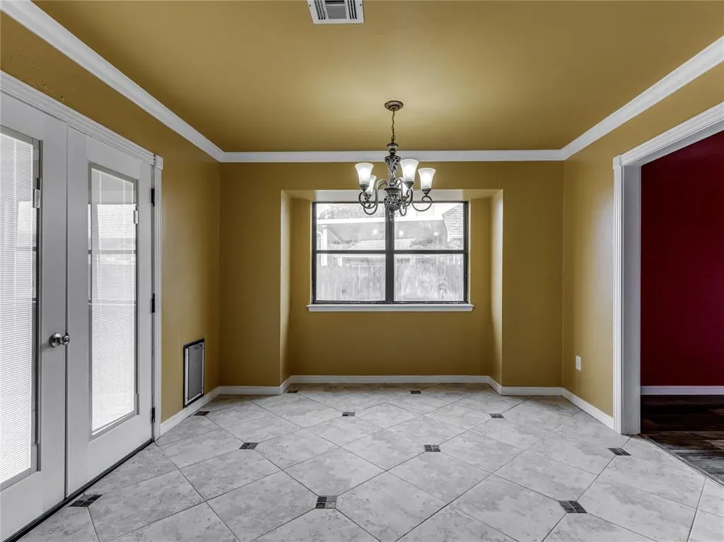 Photo 9 — 2028 Summer Way Lane, Edmond, OK 73013