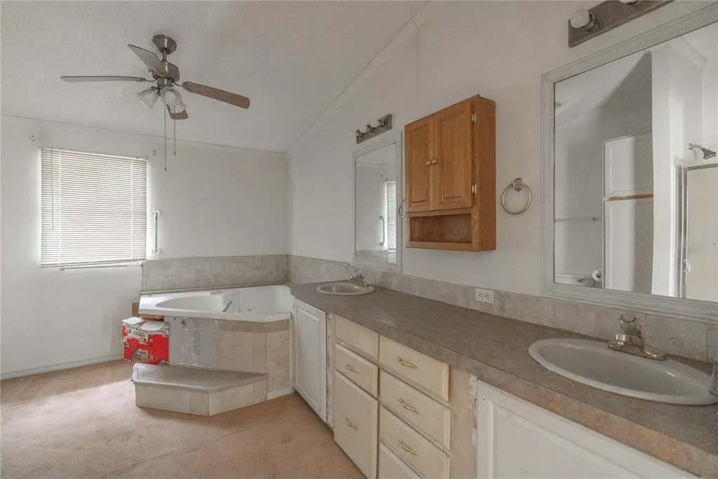Photo 12 — 2011 SE 136th Avenue, Norman, OK 73026
