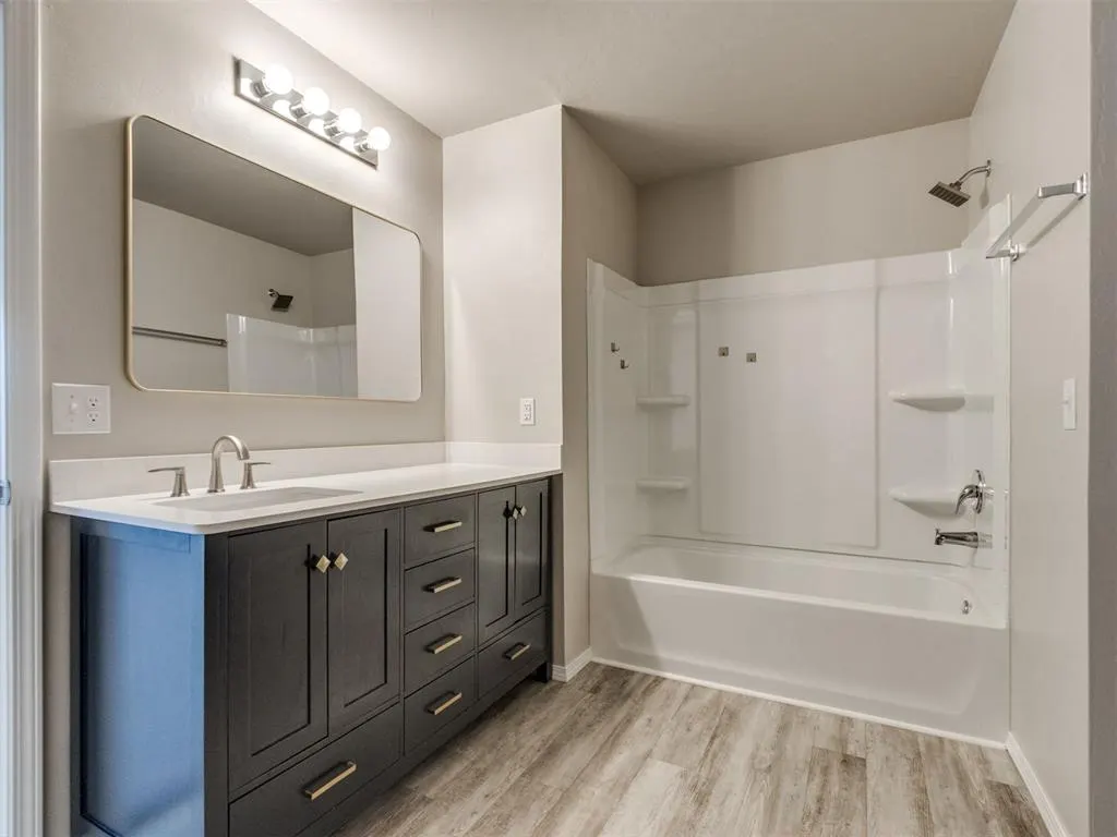 Photo 5 — 452 Fox Den Drive, Newcastle, OK 73065