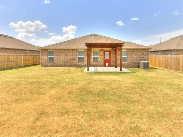 Photo 4 — 452 Fox Den Drive, Newcastle, OK 73065