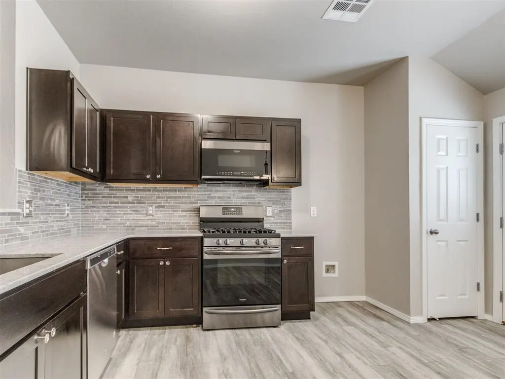 Photo 31 — 452 Fox Den Drive, Newcastle, OK 73065
