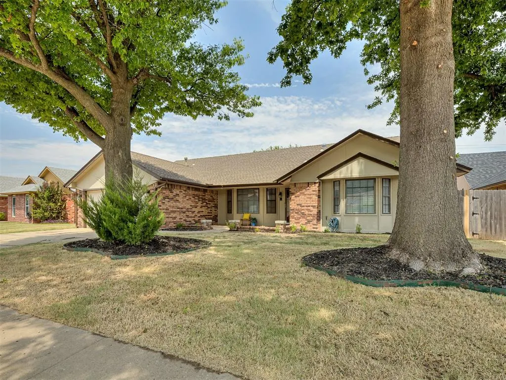 Photo 2 — 2919 SW 127th Street, Oklahoma City, OK 73170