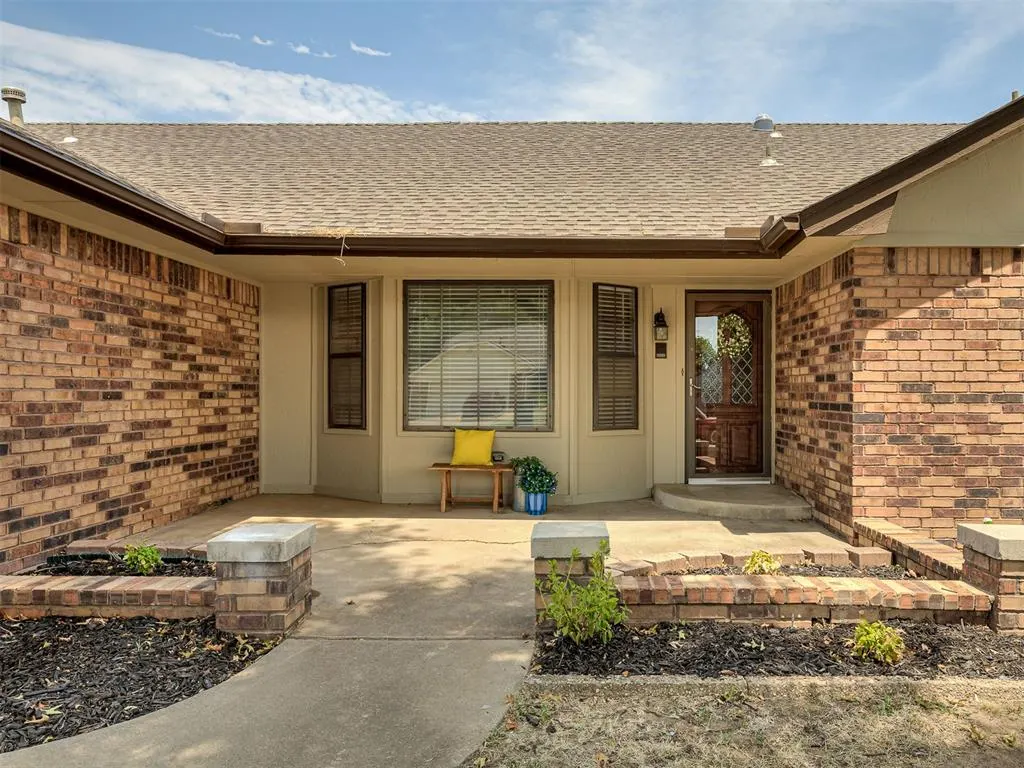 Photo 4 — 2919 SW 127th Street, Oklahoma City, OK 73170