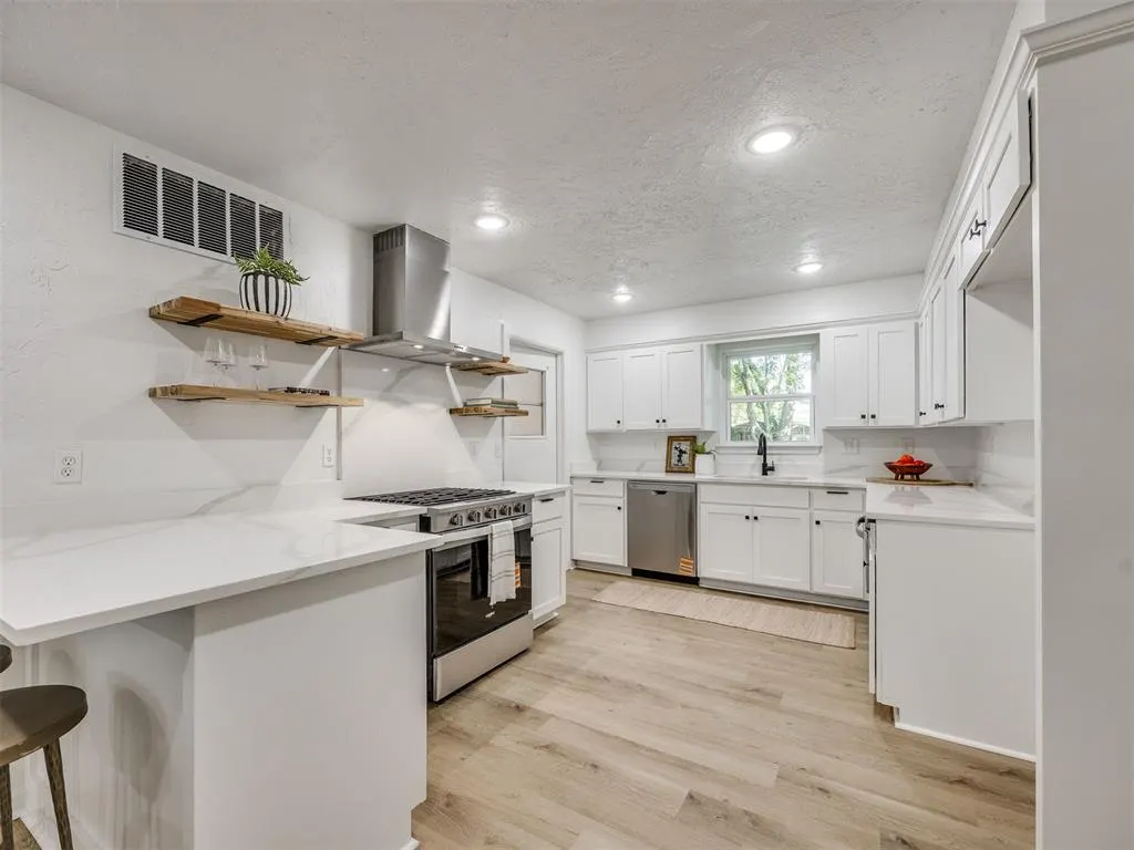 Photo 7 — 1311 Cherry Stone Street, Norman, OK 73072