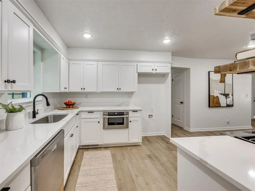 Photo 8 — 1311 Cherry Stone Street, Norman, OK 73072