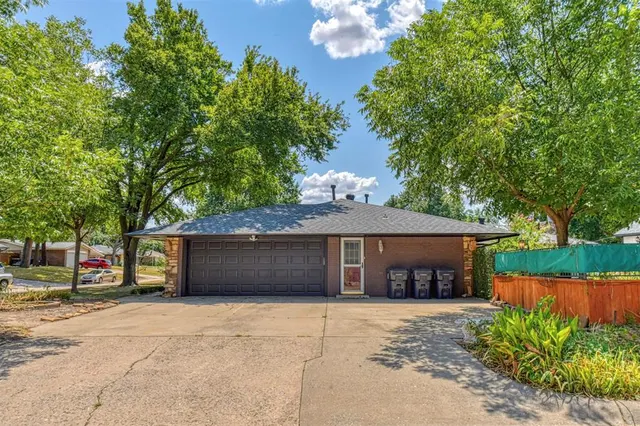 Photo 4 — 2817 N Holloway, Bethany, OK 73008