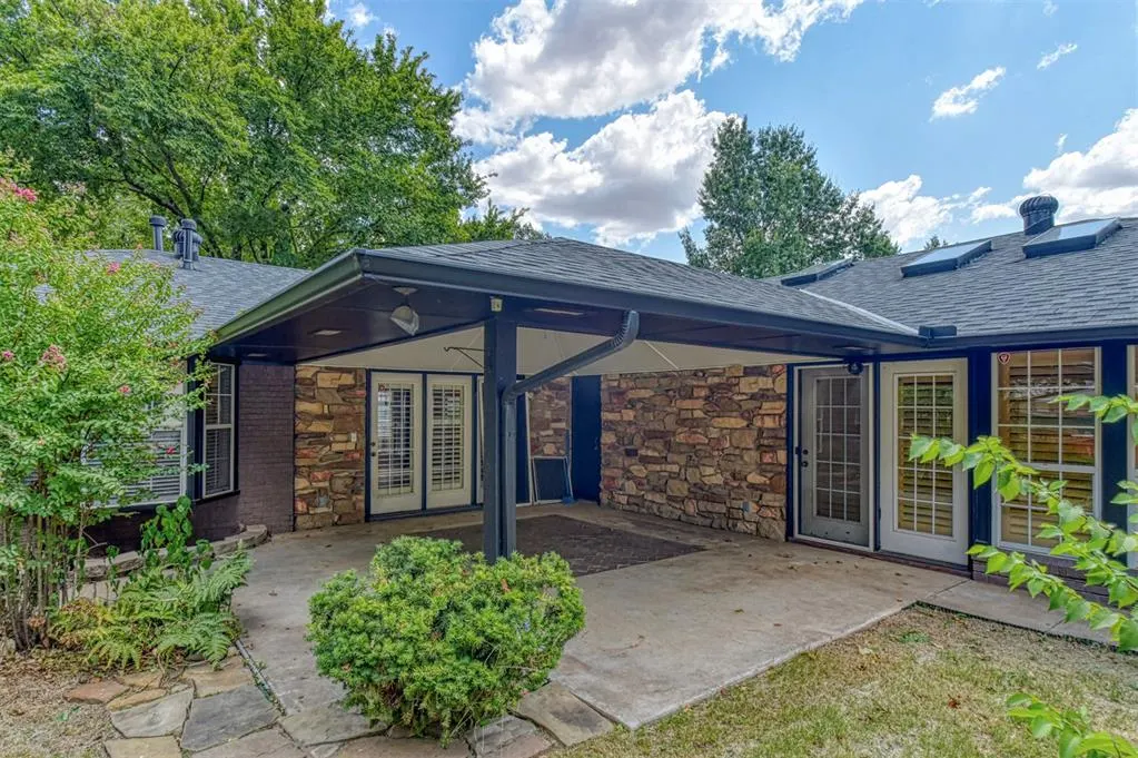 Photo 43 — 2817 N Holloway, Bethany, OK 73008
