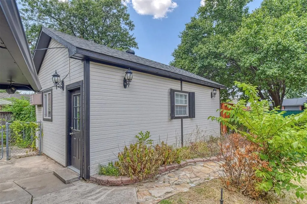 Photo 44 — 2817 N Holloway, Bethany, OK 73008