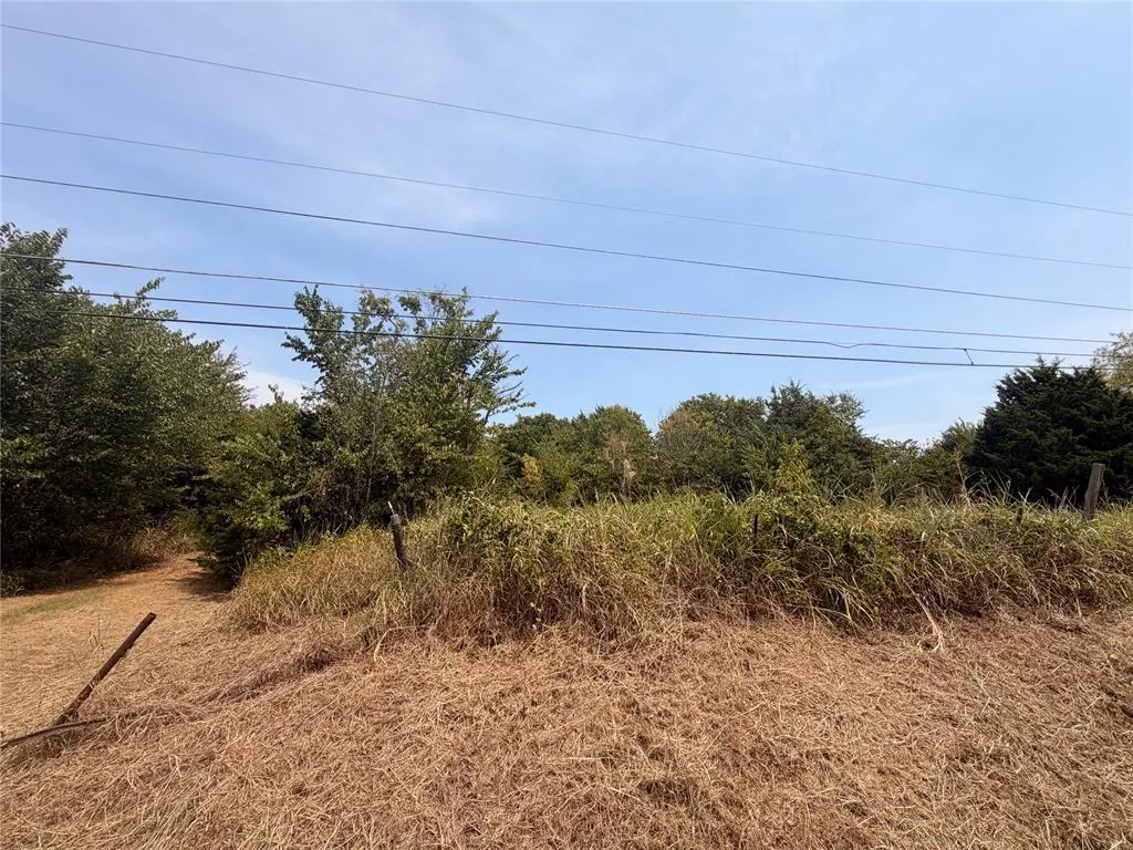 Photo 3 — 0000 E Highland Street, Tecumseh, OK 74873