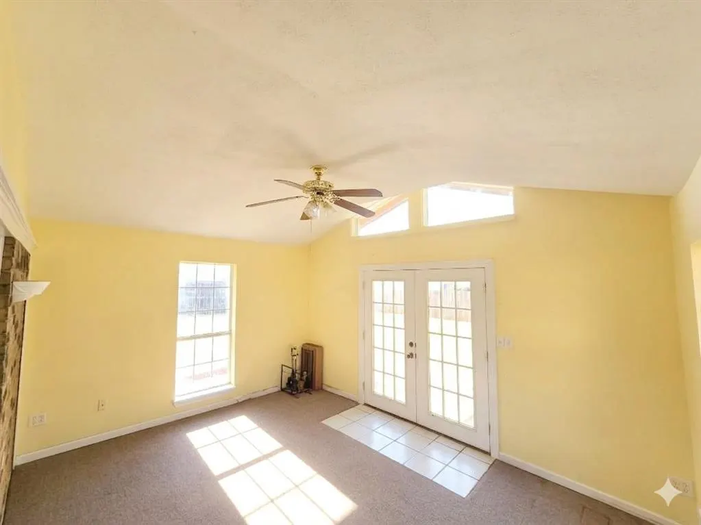 Photo 8 — 1421 Savannah Circle, Altus, OK 73521