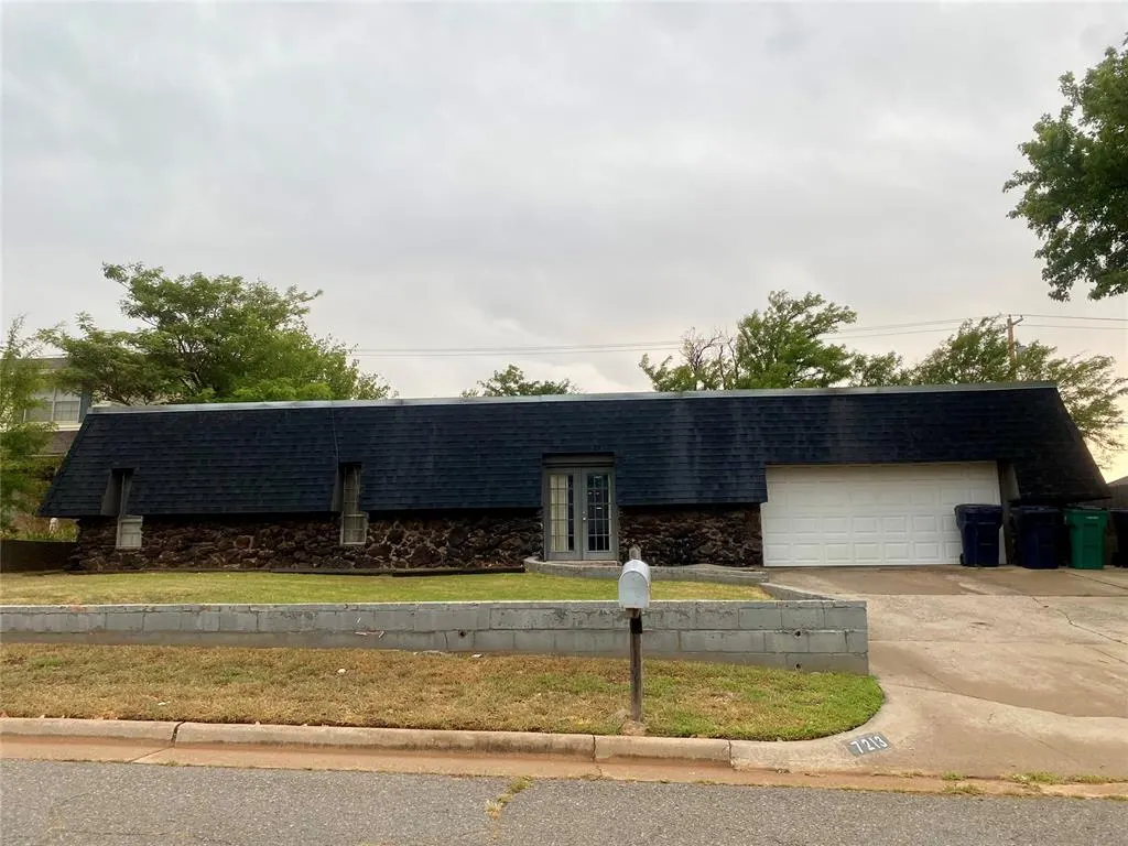 Front exterior — 7213 Kingsridge Road, Oklahoma City, OK 73132
