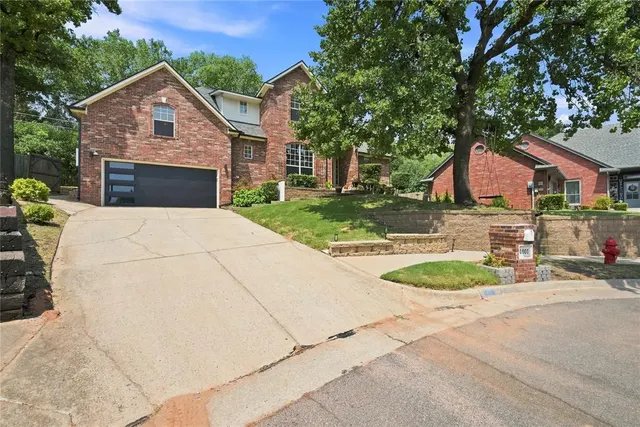 Photo 3 — 4001 Eaton Place, Edmond, OK 73034