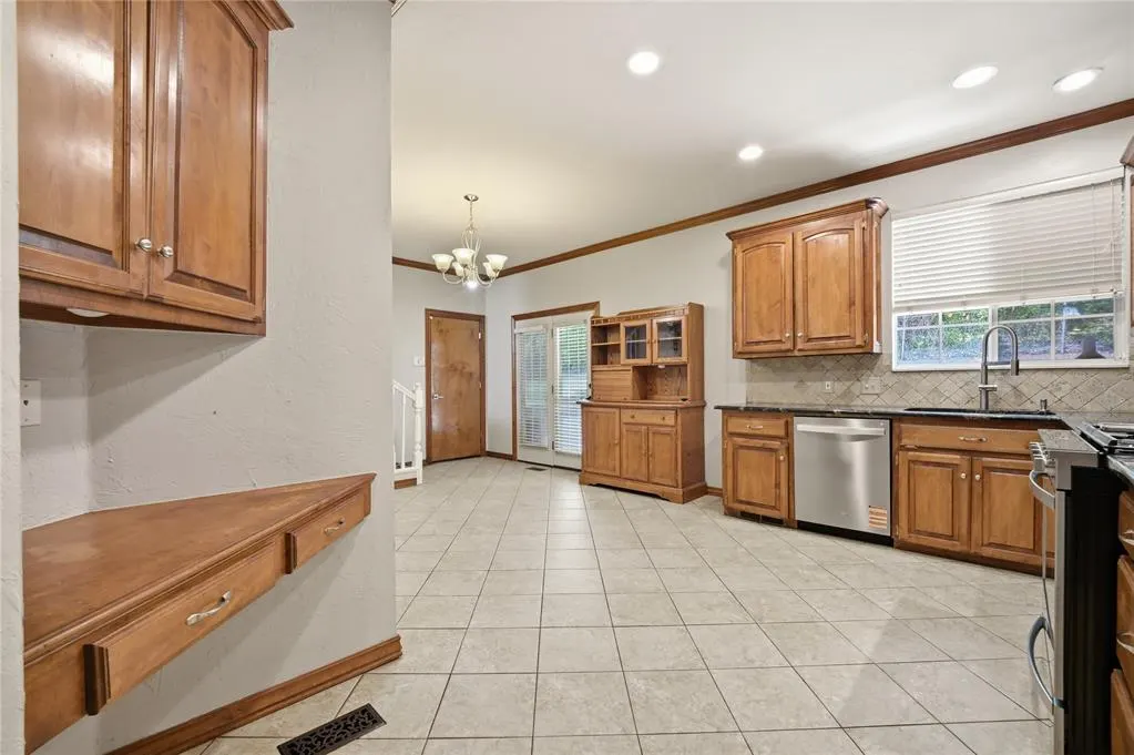 Photo 18 — 4001 Eaton Place, Edmond, OK 73034