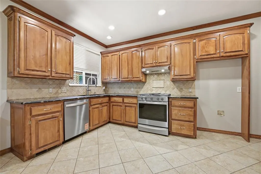 Photo 19 — 4001 Eaton Place, Edmond, OK 73034