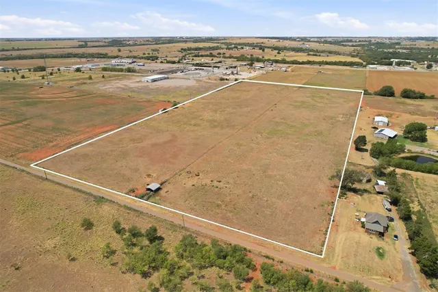 Photo 2 — Spencer Road, Elk City, OK 73644
