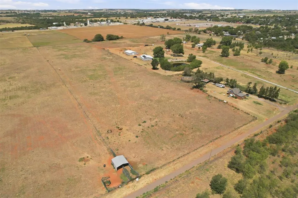 Photo 4 — Spencer Road, Elk City, OK 73644