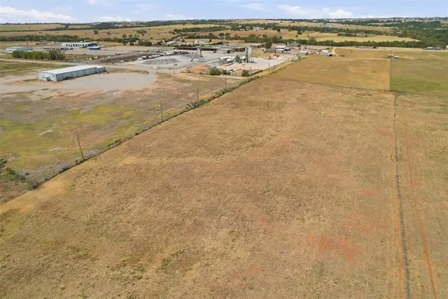 Photo 6 — Spencer Road, Elk City, OK 73644