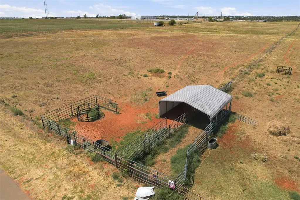 Photo 18 — Spencer Road, Elk City, OK 73644