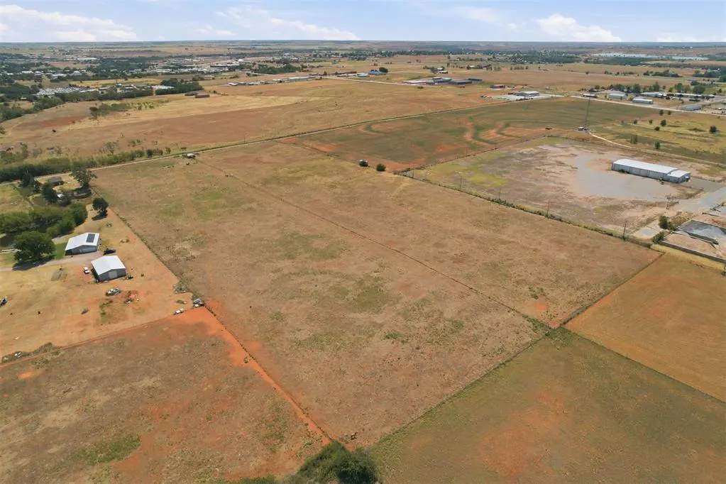 Photo 24 — Spencer Road, Elk City, OK 73644