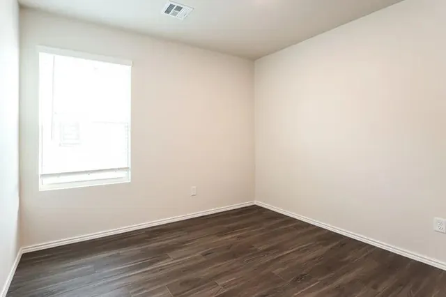 Photo 6 — 2007 Dogwood Drive, El Reno, OK 73036