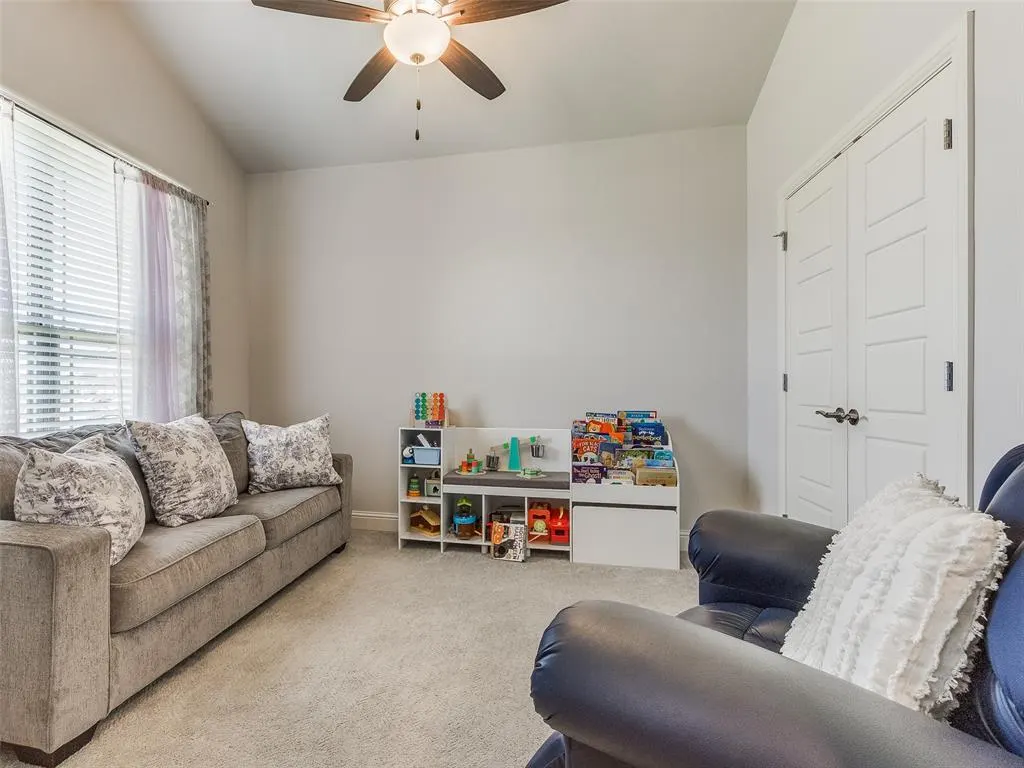 Photo 8 — 18455 Stagecoach Trail, Norman, OK 73072