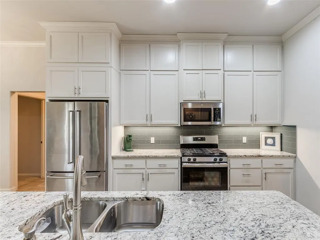 Photo 15 — 18455 Stagecoach Trail, Norman, OK 73072