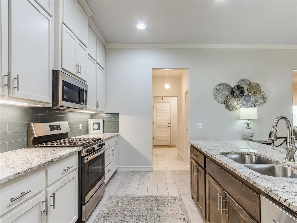 Photo 17 — 18455 Stagecoach Trail, Norman, OK 73072