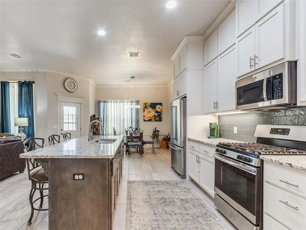 Photo 18 — 18455 Stagecoach Trail, Norman, OK 73072