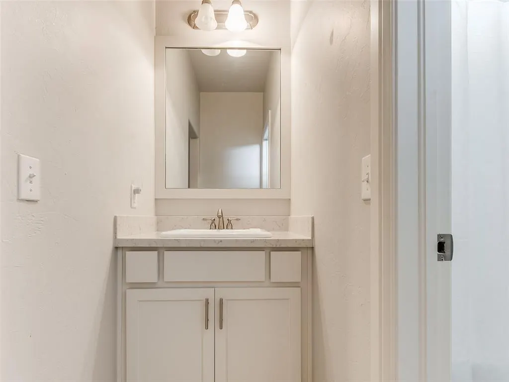 Photo 24 — 18455 Stagecoach Trail, Norman, OK 73072