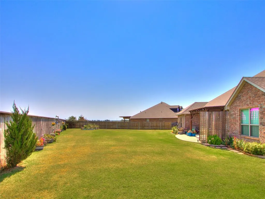 Photo 38 — 18455 Stagecoach Trail, Norman, OK 73072