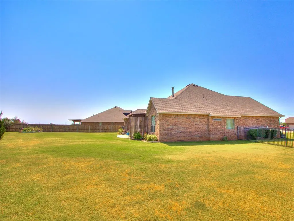 Photo 39 — 18455 Stagecoach Trail, Norman, OK 73072