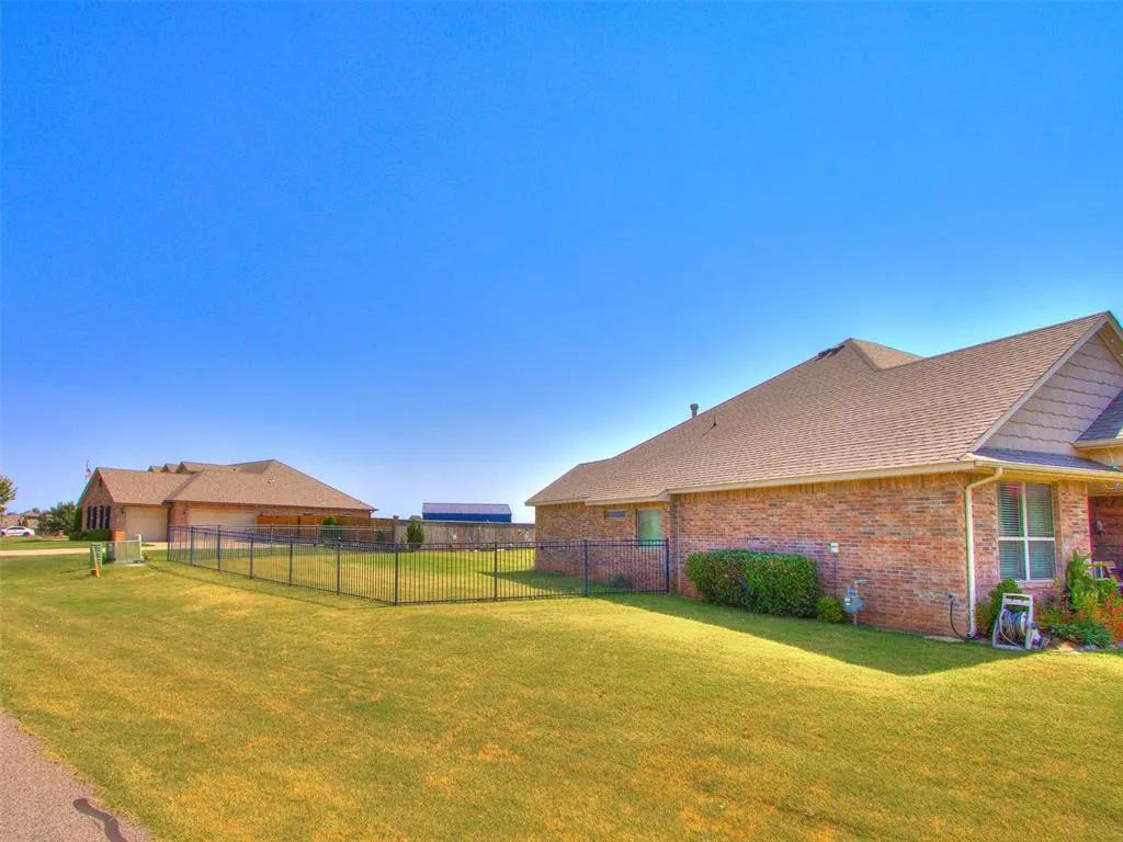 Photo 40 — 18455 Stagecoach Trail, Norman, OK 73072