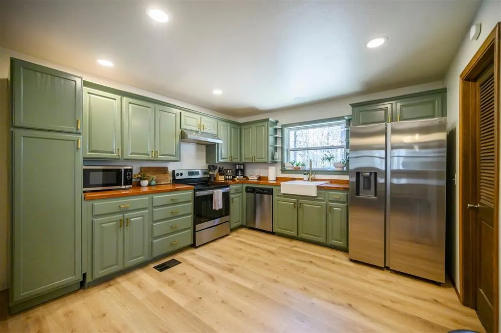 Photo 4 — 152 Mitchell Lane, Broken Bow, OK 74728