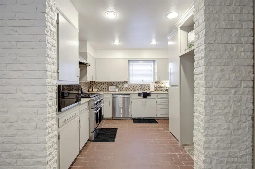 Photo 12 — 3021 Brookhollow Road, Oklahoma City, OK 73120