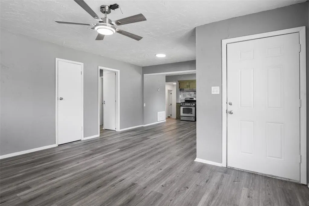 Photo 4 — 2724 Texoma Drive, Oklahoma City, OK 73119