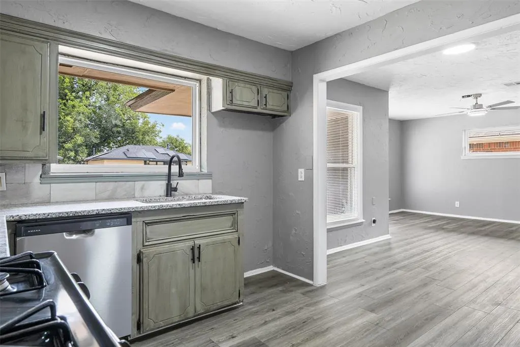 Photo 12 — 2724 Texoma Drive, Oklahoma City, OK 73119