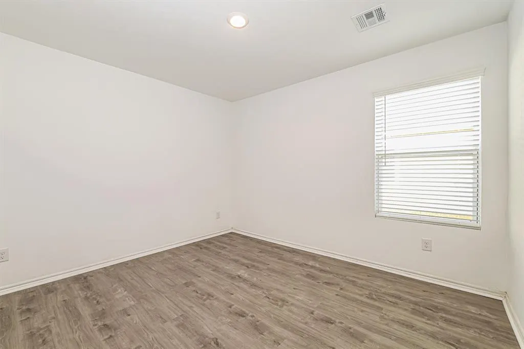 Photo 12 — 10900 SW 22nd Street, Yukon, OK 73099