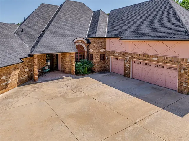 Photo 5 — 4614 NE 67th Street, Oklahoma City, OK 73121