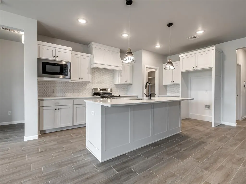 Photo 8 — 14313 Village Trail, Piedmont, OK 73078