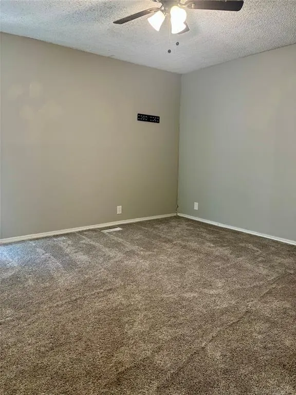Photo 7 — 11905 N Mustang Road, Yukon, OK 73099