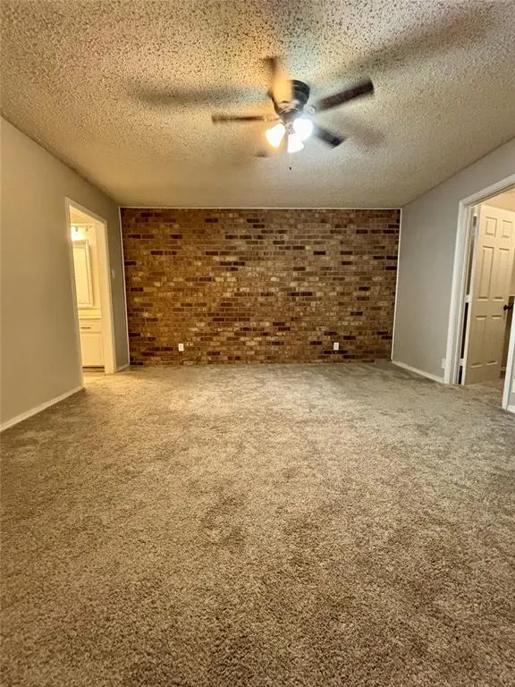 Photo 9 — 11905 N Mustang Road, Yukon, OK 73099