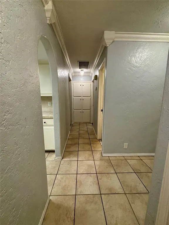 Photo 4 — 11907 N Mustang Road, Yukon, OK 73099