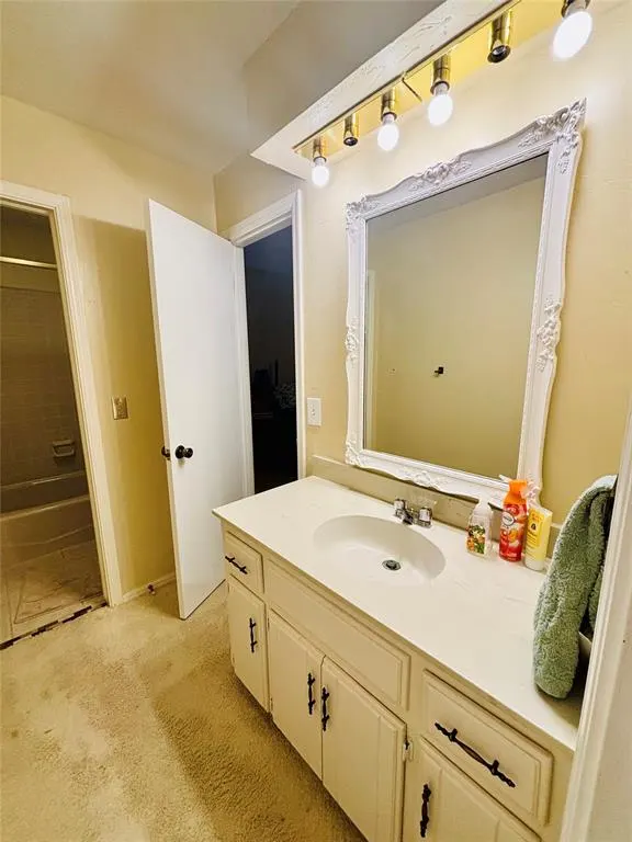Photo 8 — 11901 N Mustang Road, Yukon, OK 73099