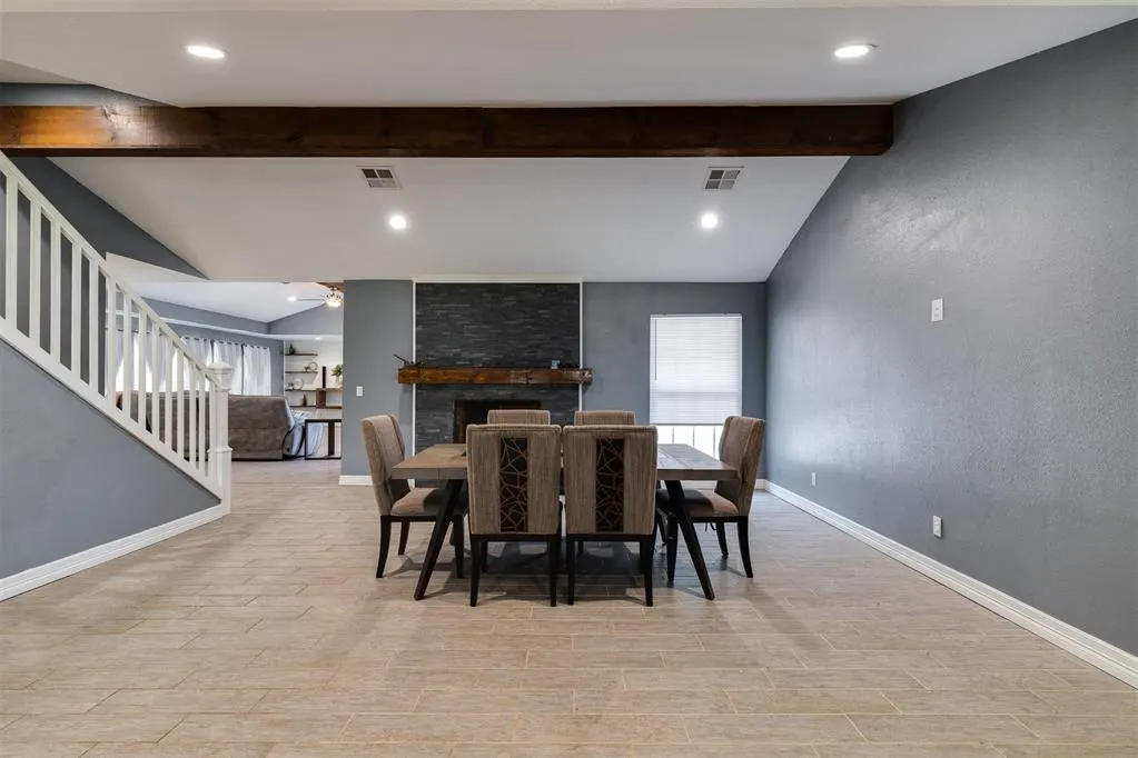 Photo 5 — 617 N Falcon Way, Mustang, OK 73064